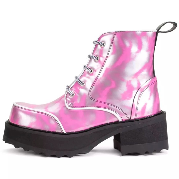 Booties- NWT - Metallic Silver Pink Booties - Inspired by the vintage M6… - Picture 11 of 14